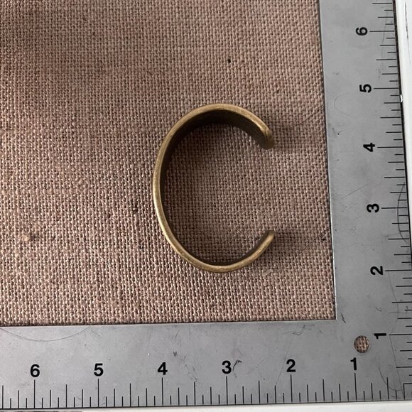 Loft black gold tone open cuff bangle bracelet tribal chevron geometric - Picture 4 of 5